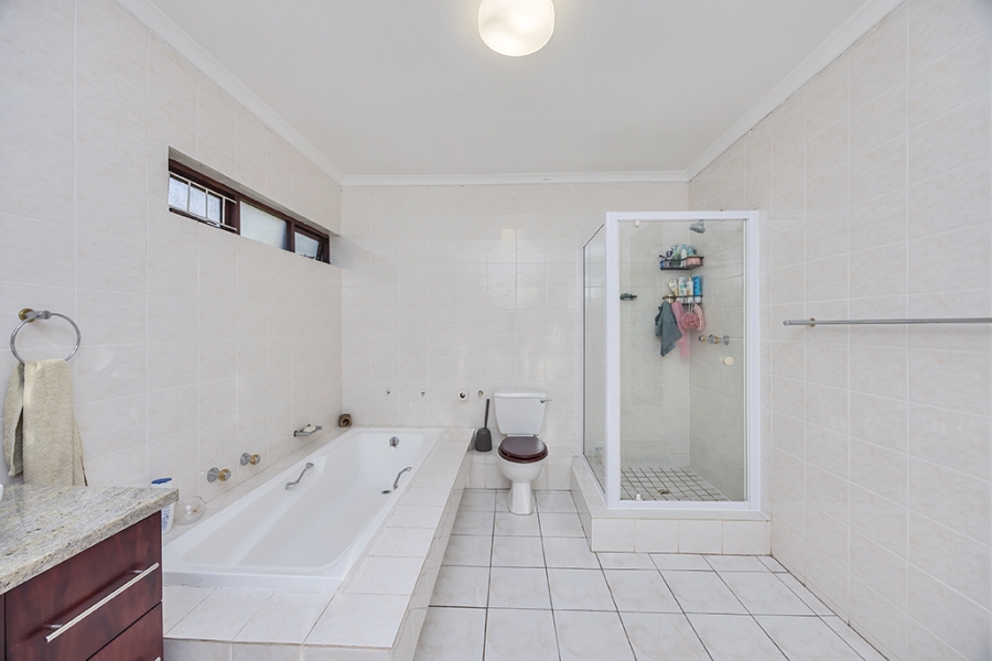 4 Bedroom Property for Sale in Valmary Park Western Cape
